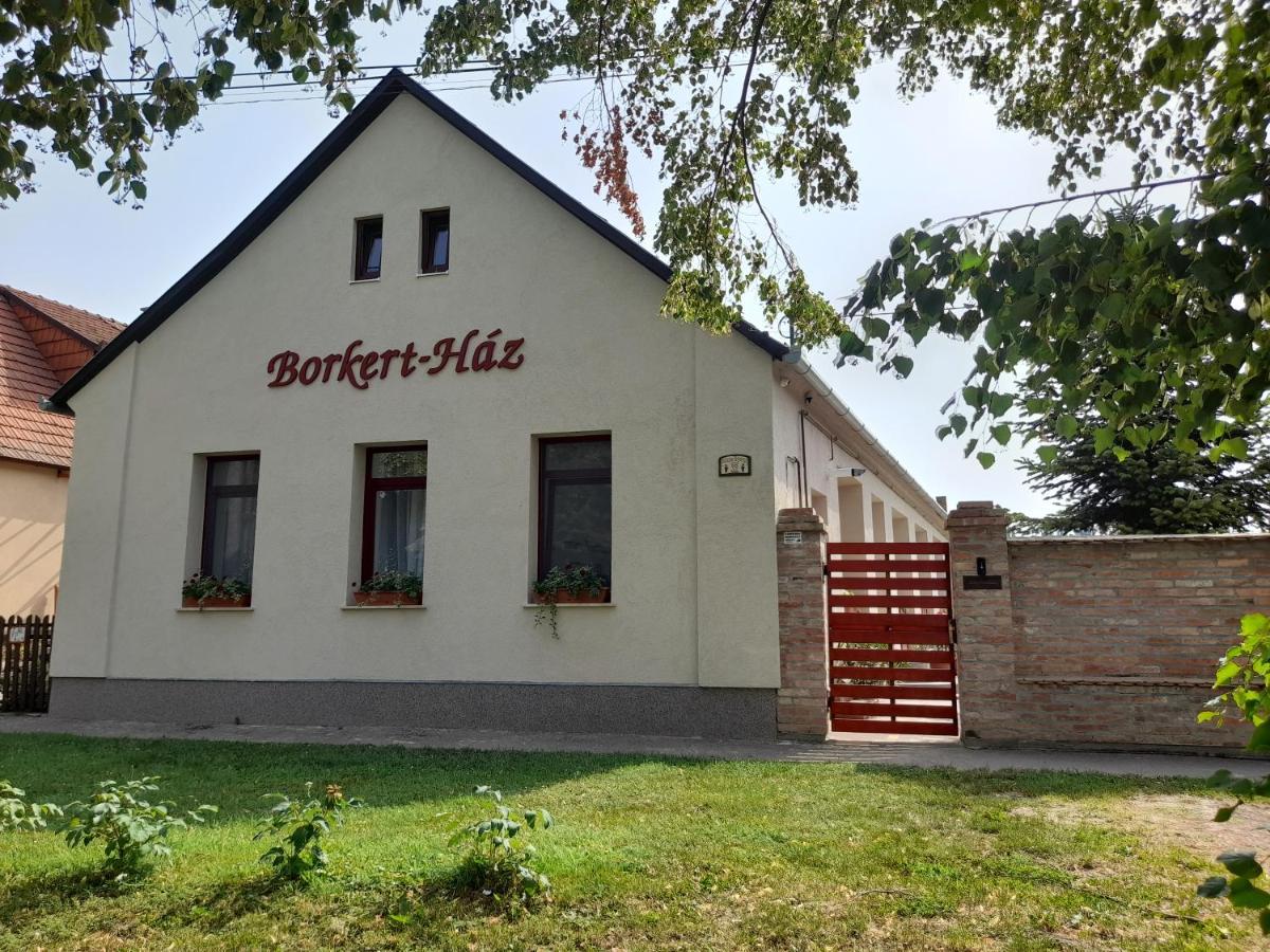 Bed and Breakfast Borkert Ház Villány Exterior foto